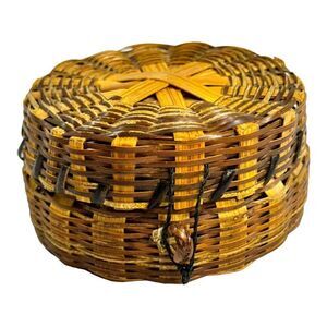 Handwoven Round Pine Straw & Rattan Trinket Box Sewing Jewelry With Lid 3" Mini